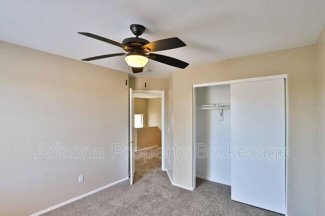 Foto del edificio - 17437 N 16th Pl