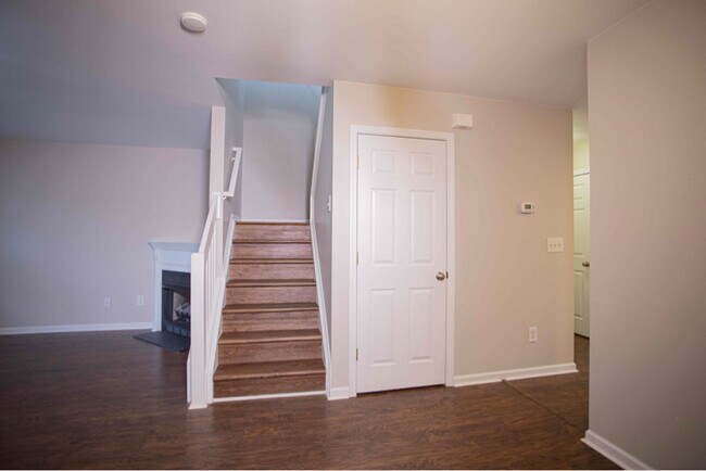 Foto del edificio - 10826 Holly Ridge Blvd