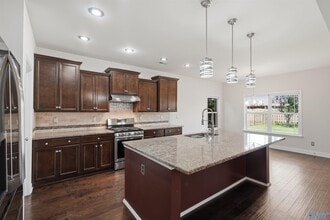 Building Photo - 3011 Magnolia Leaf Cir SE