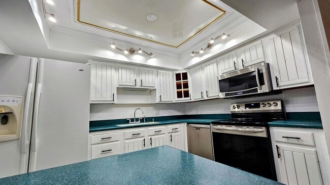 Foto del edificio - 1150 Bayshore Dr