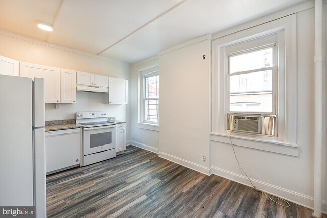 Building Photo - 2408 18th St NW