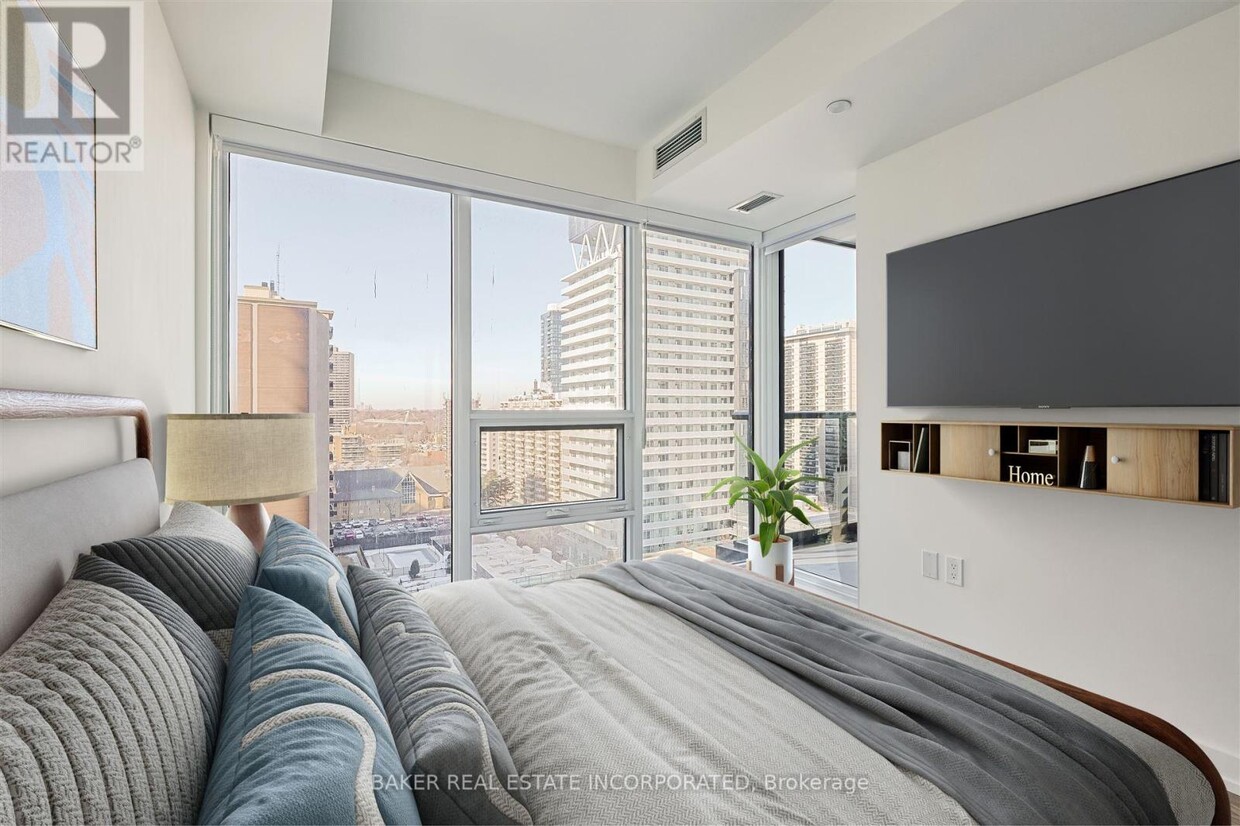 Photo principale - 223 Redpath Ave