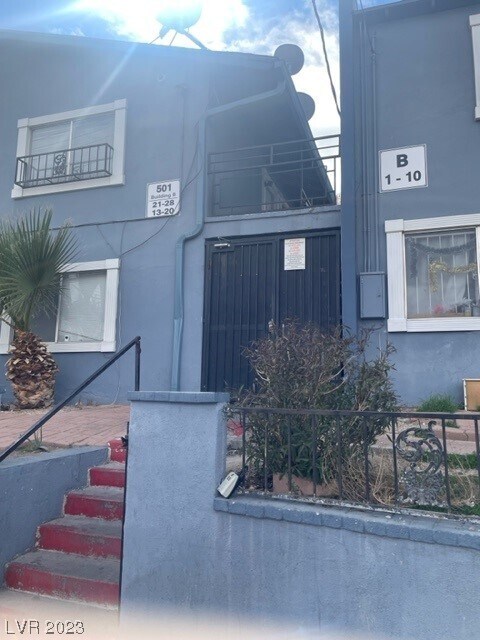 Primary Photo - 501 S Maryland Pkwy