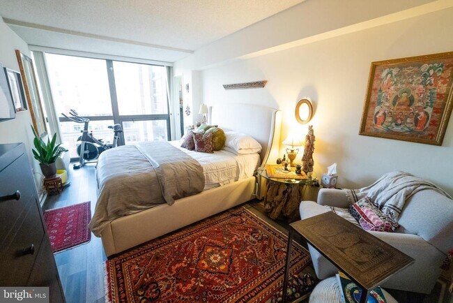 Foto del edificio - 241 S 6th St