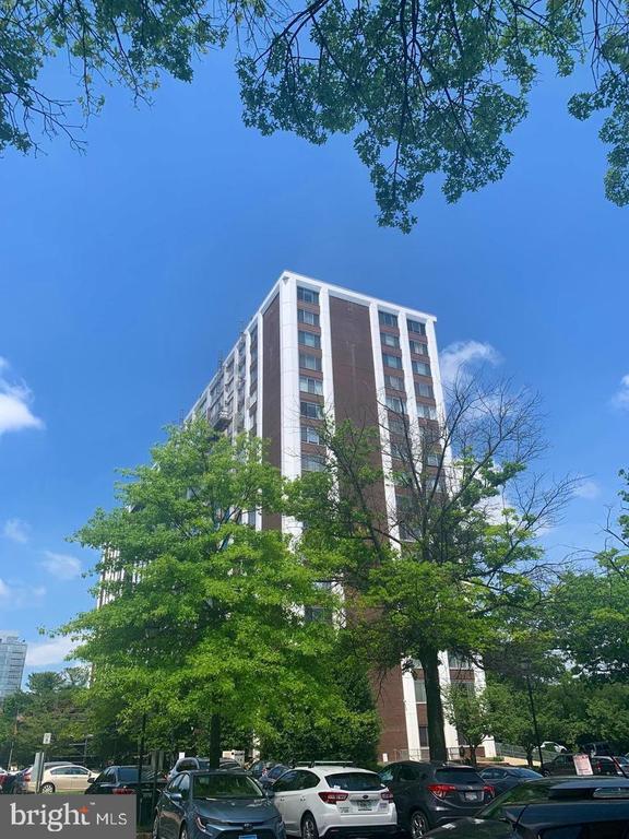 Building Photo - 11801 Rockville Pike
