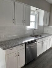 Building Photo - 8704 Lanewood Dr
