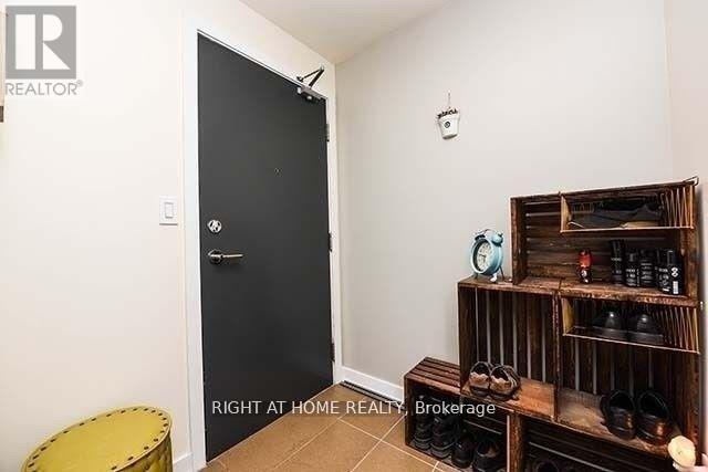 Photo du bâtiment - 4070 Confederation Pkwy