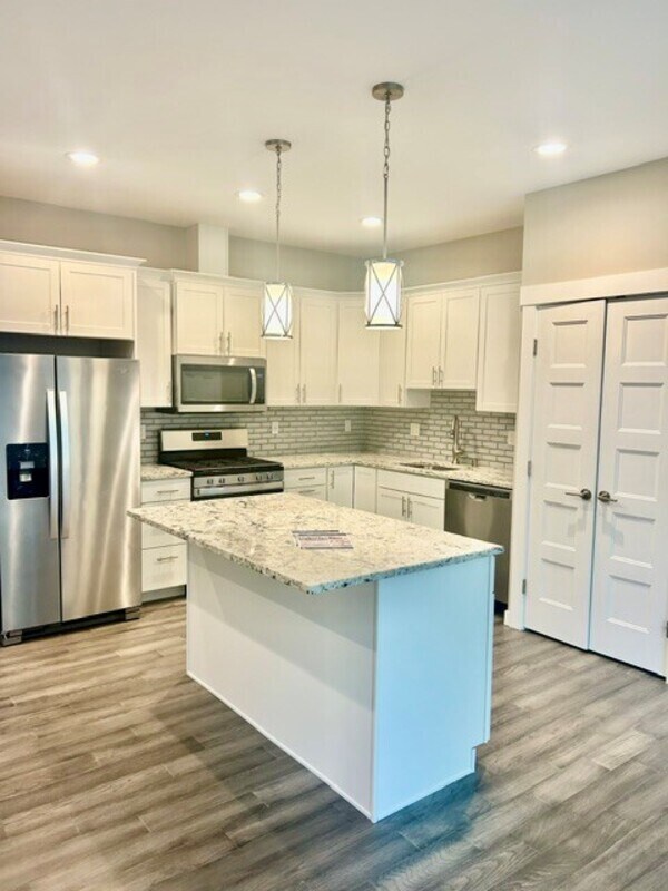 Foto del edificio - 5683 Sunstone Pl