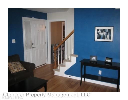 Building Photo - 3 br, 2.5 bath House - 2705 Park Cres