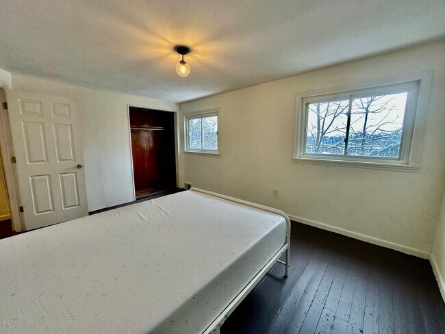 Foto del edificio - 3016 Mary St