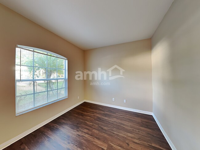 Foto del edificio - 12909 Cattail Shore Ln