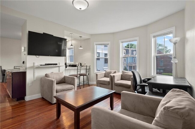 Building Photo - 71 Olney St