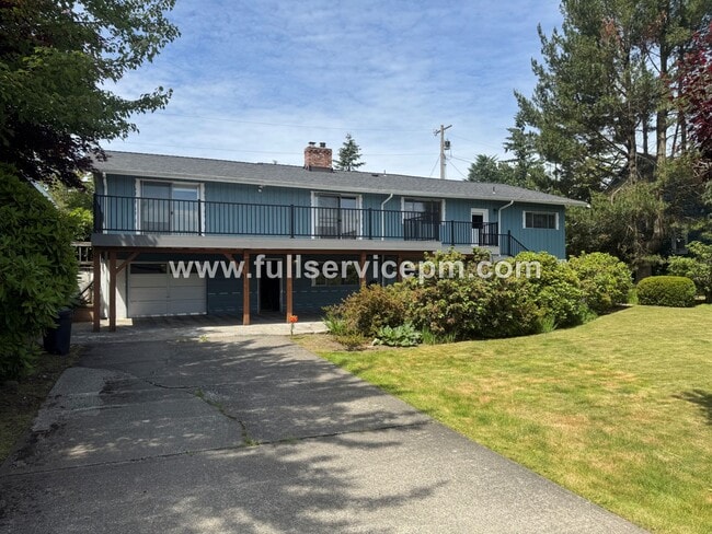 Building Photo - Charming house in downtown Snohomish
