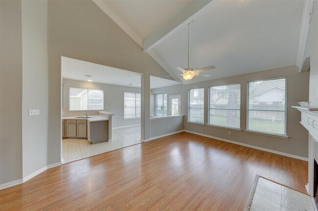 Foto del edificio - 9034 Eaglecove Dr