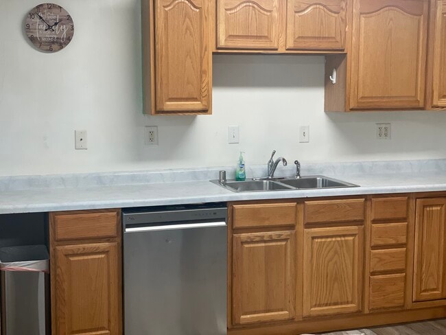 Kitchen - 6821 14th Ave