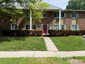 Building Photo - 1540 Brooke Park Dr