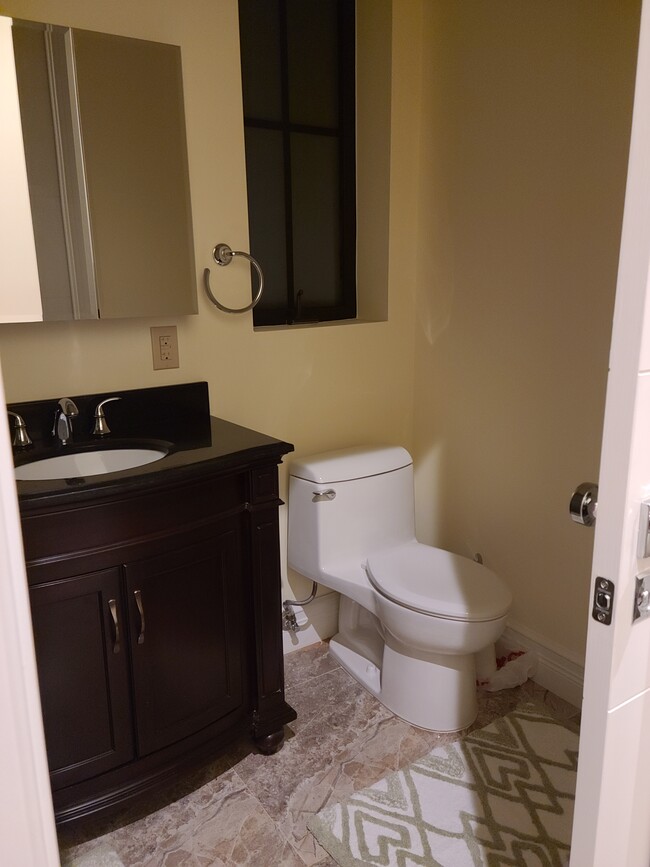 master bathroom - 1222 Tangier St