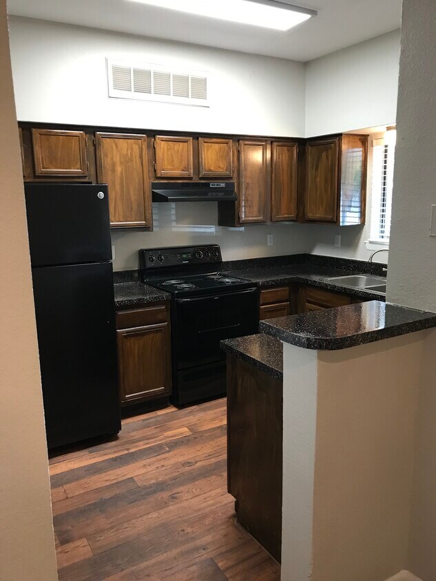 Foto principal - 5309 Spinnaker Way