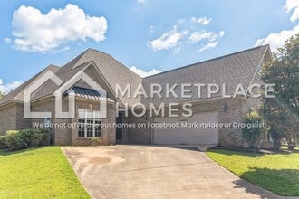 Building Photo - 1752 Denali Ct