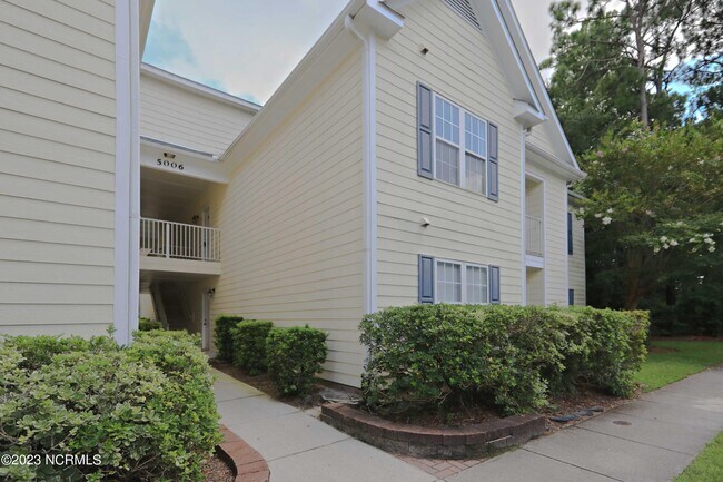 Building Photo - 5006 Hunters Trail