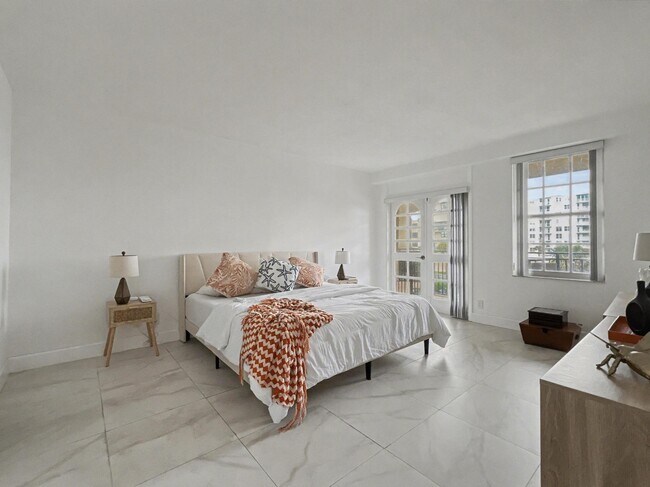 Foto del edificio - 3475 S Ocean Blvd