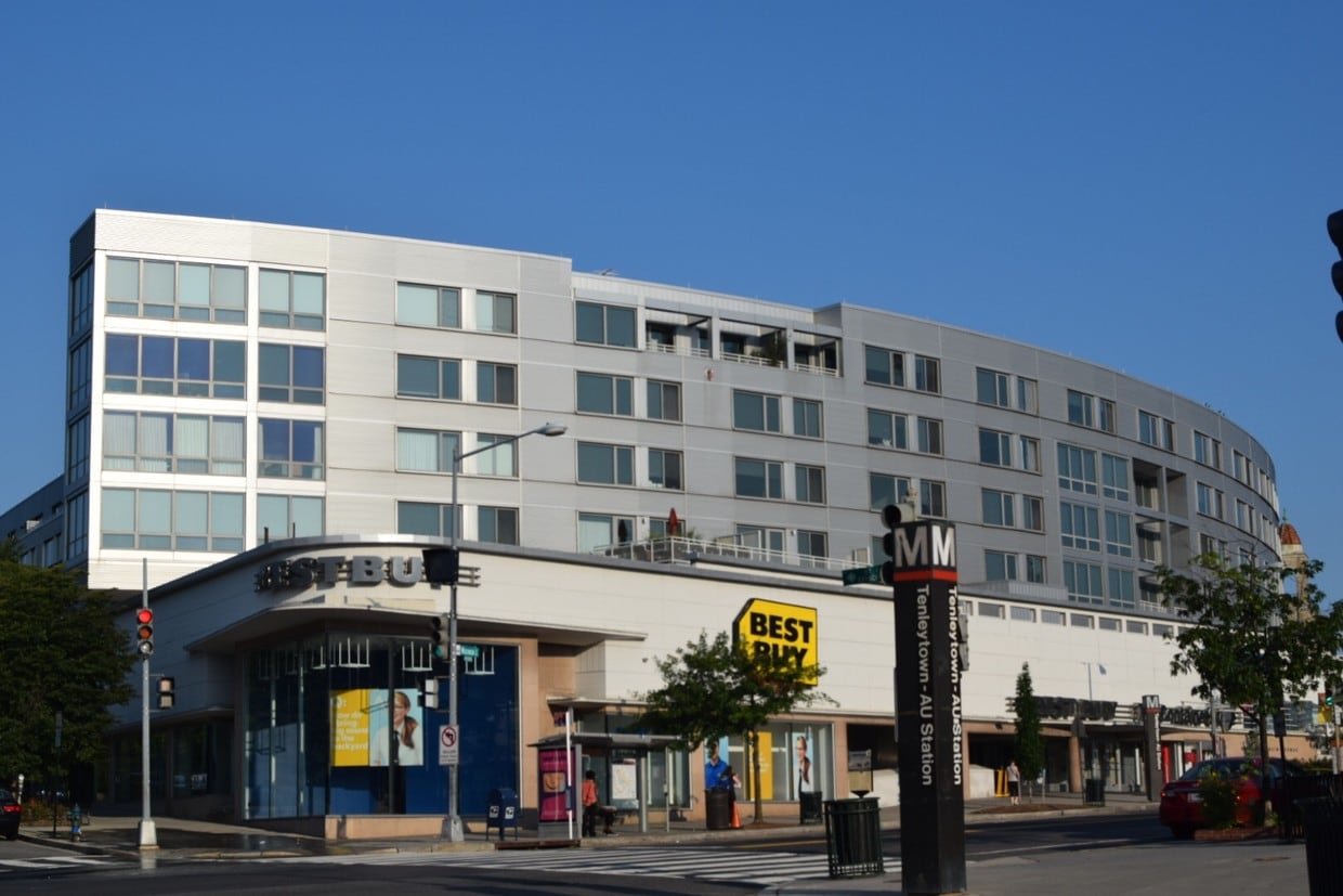 Primary Photo - 4101 Albemarle St NW