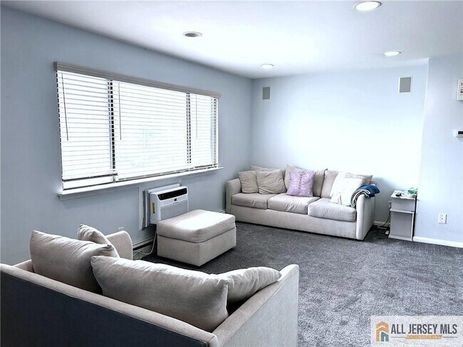 Foto del edificio - 532 Cricket Ln