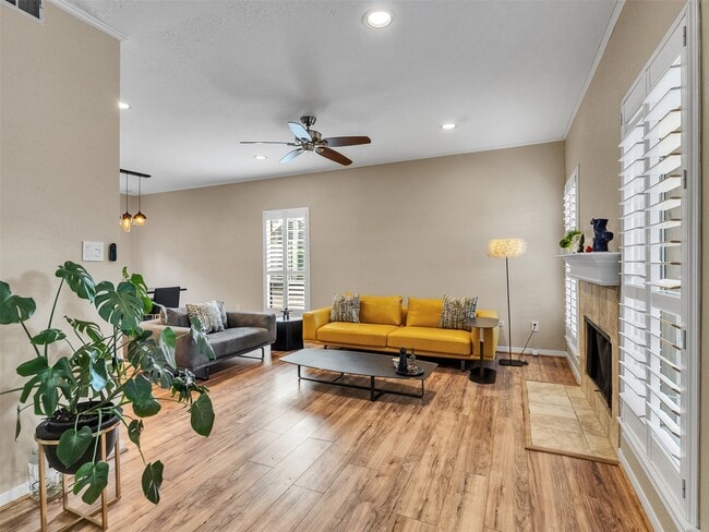 Building Photo - 701 Bering Dr