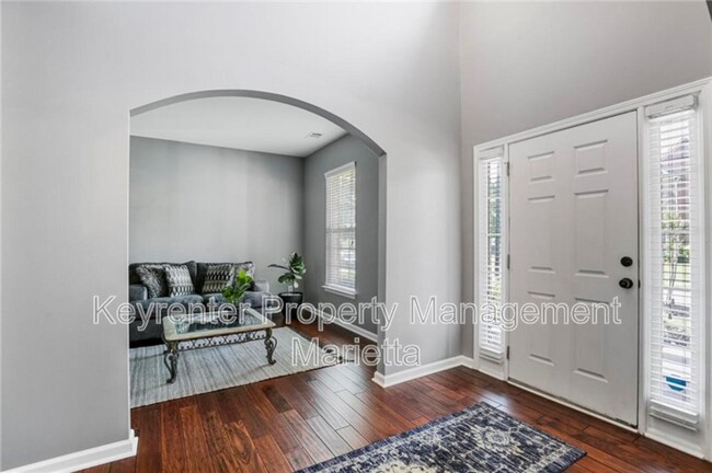 Building Photo - 611 Crosswinds Cir