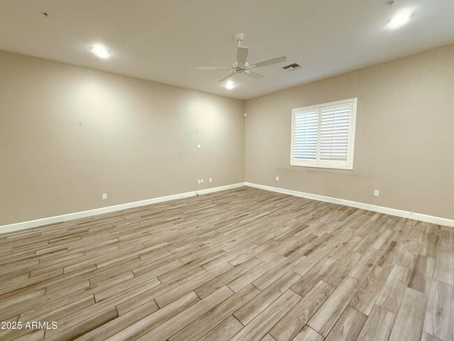 Foto del edificio - 8976 N 8th Dr