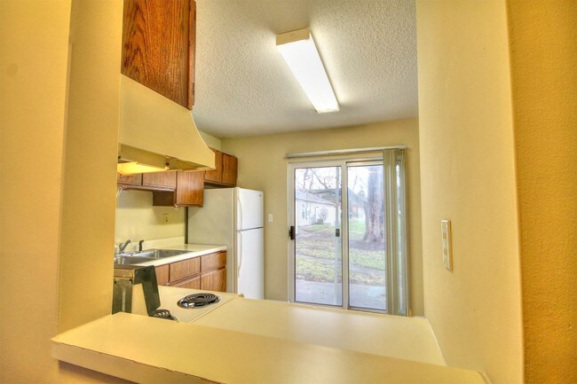 Foto del edificio - 401 E Fairlawn Dr