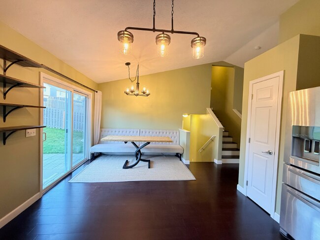 Foto del edificio - 1805 N 207th St