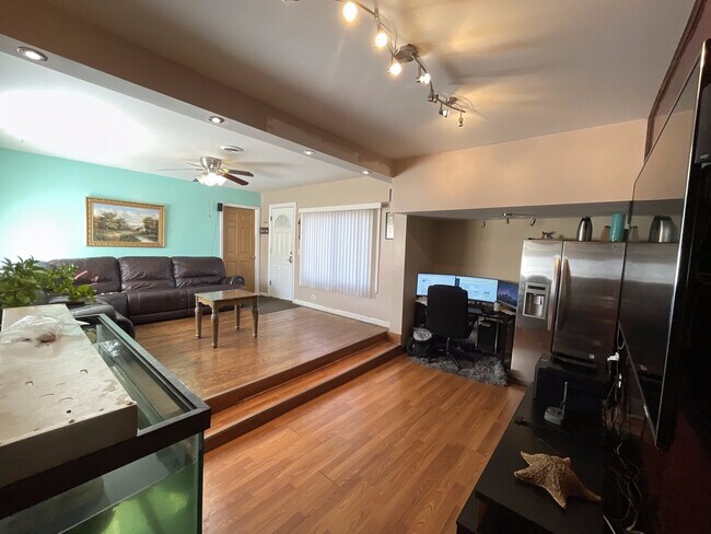Building Photo - 3745 Gregory Dr