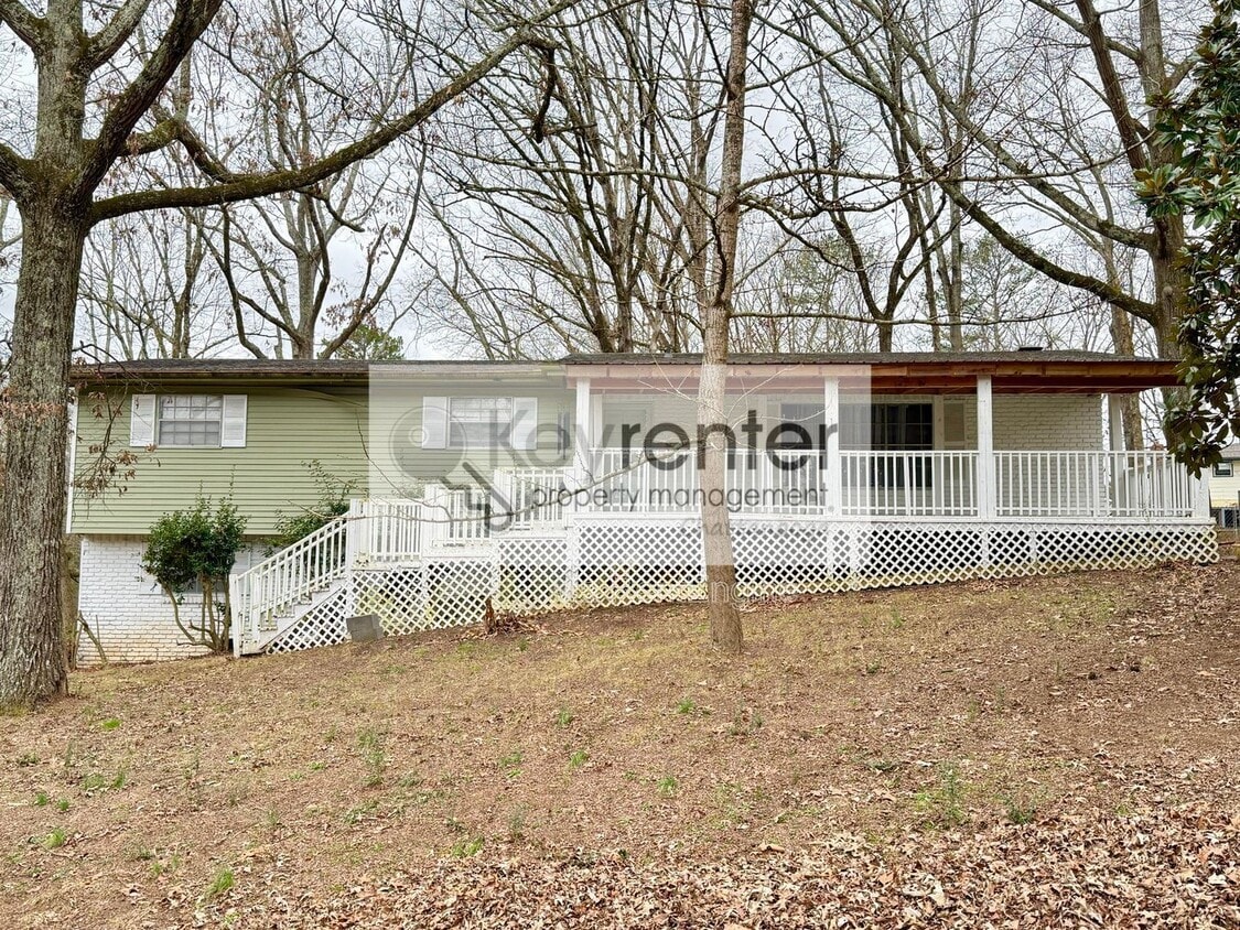 Photo - 1300 Highcrest Dr