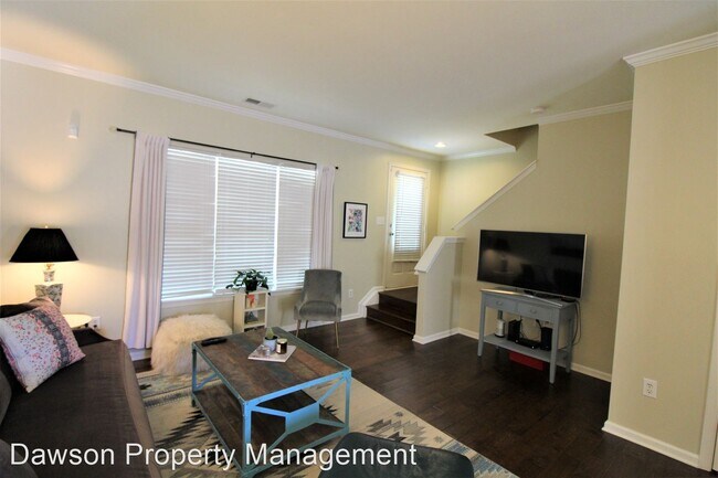 Foto del edificio - 3 br, 2.5 bath House - 450 W. Worthington Ave