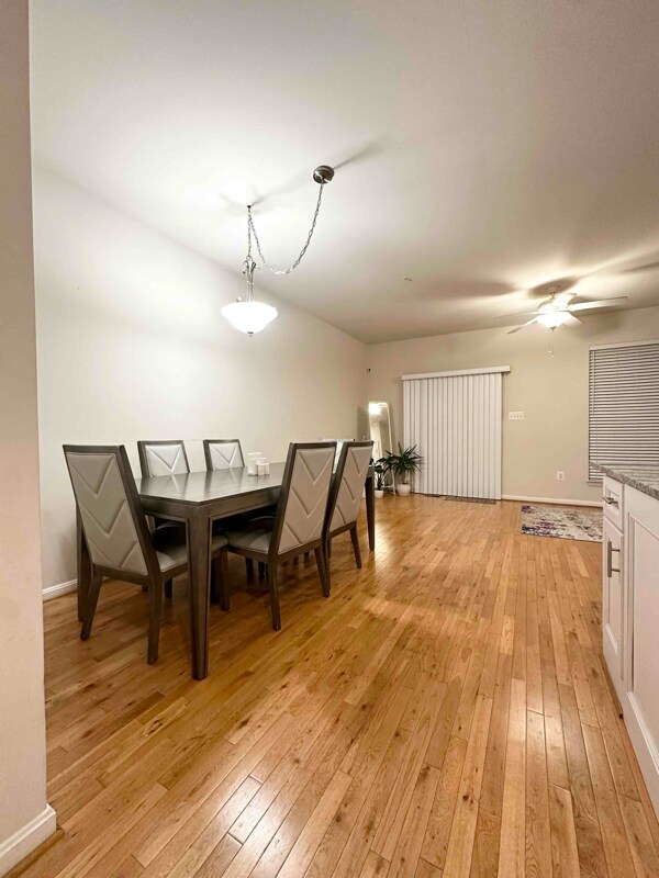 Foto del edificio - 2604 Carrington Way