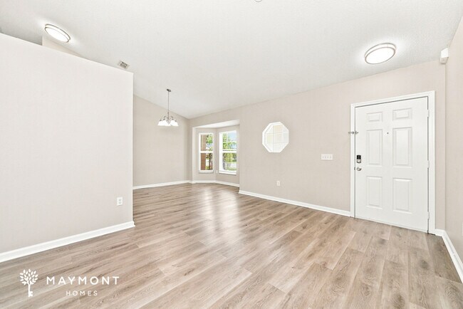 Foto del edificio - Spacious 3-Bedroom Kissimmee Home