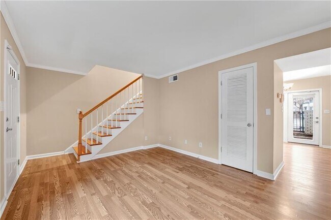 Foto del edificio - 6940 Roswell Rd NE