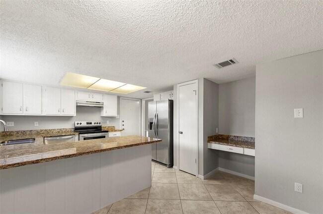 Foto del edificio - 21402 Park Rock Ln