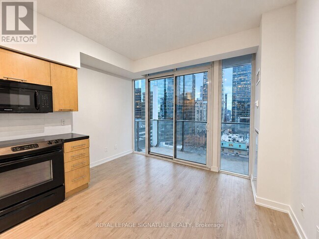 Photo du bâtiment - 126 Simcoe St