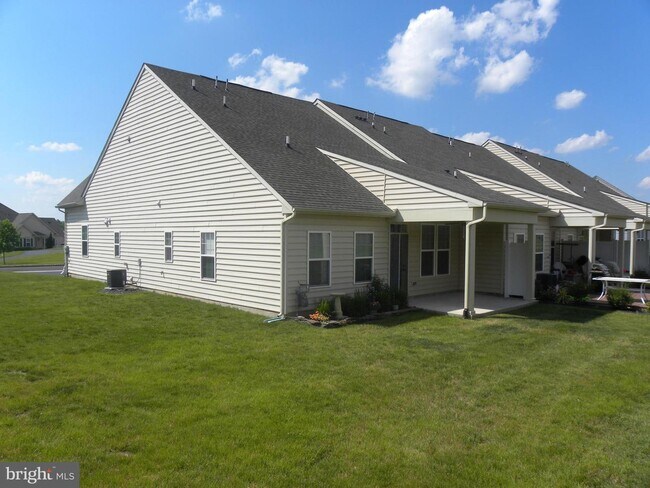 Building Photo - 1123 Arbour Ln