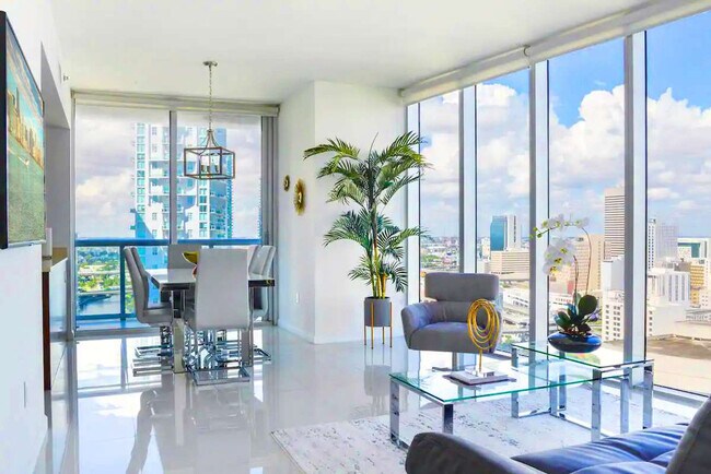 Foto del edificio - 485 Brickell Ave