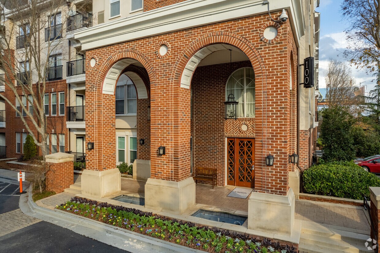 Madison Square at Dunwoody - 1850 Cotillion Dr Atlanta, GA