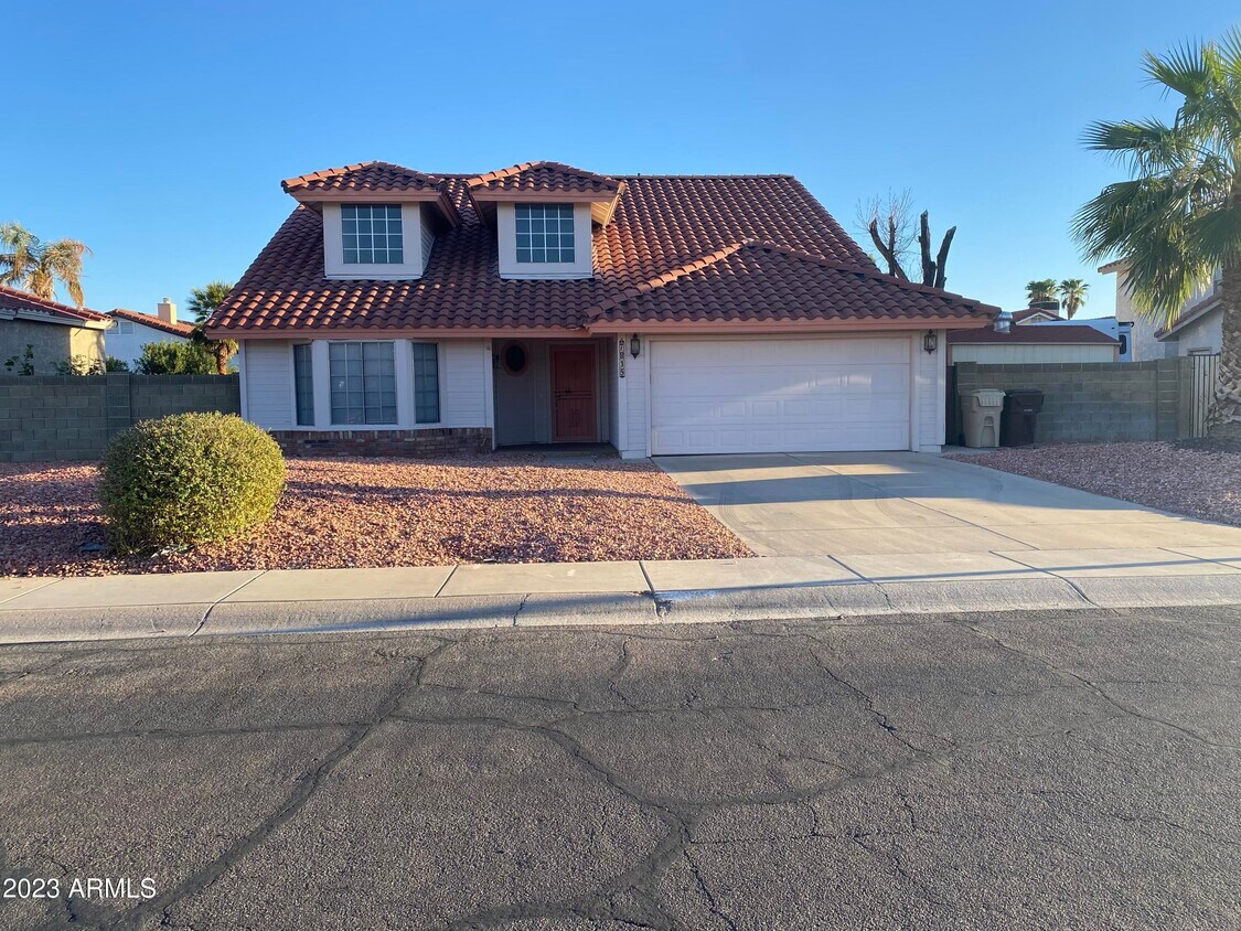 Primary Photo - 7815 W Jenan Dr