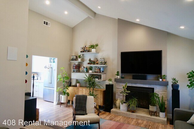 Building Photo - 3 br, 2 bath House - 6682 Catamaran Street