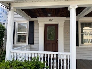 Se alquilan oficinas/locales comerciales - 537 Main St