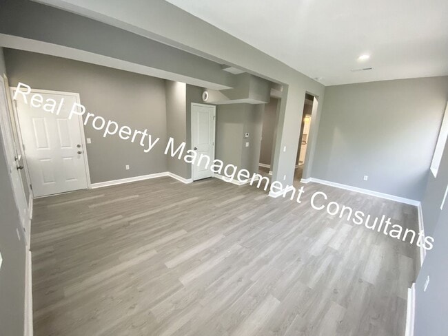 Foto del edificio - Renovated 3-Bedroom Home! Deposit Free Living Available via Obligo