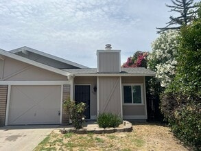 Building Photo - 6347 Villa Dr