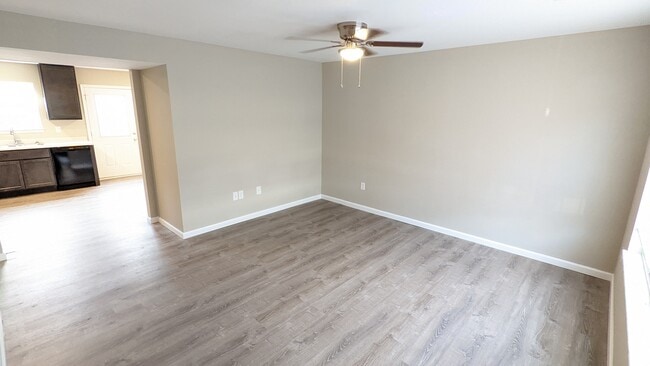 Building Photo - Northridge I