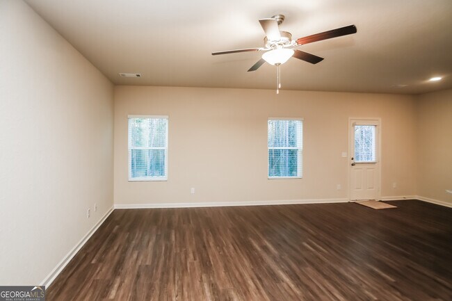 Building Photo - 322 Augusta Woods Dr